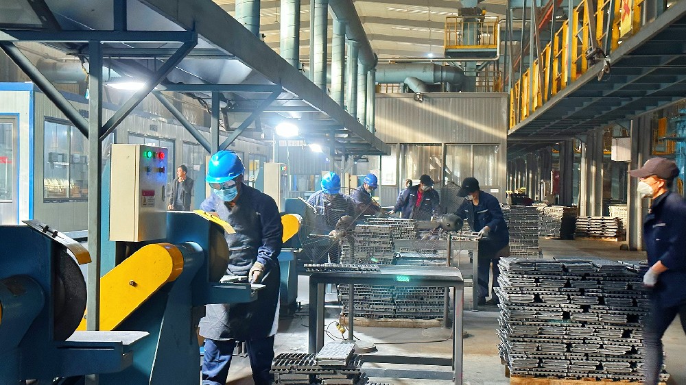 流水線打磨作業(yè)